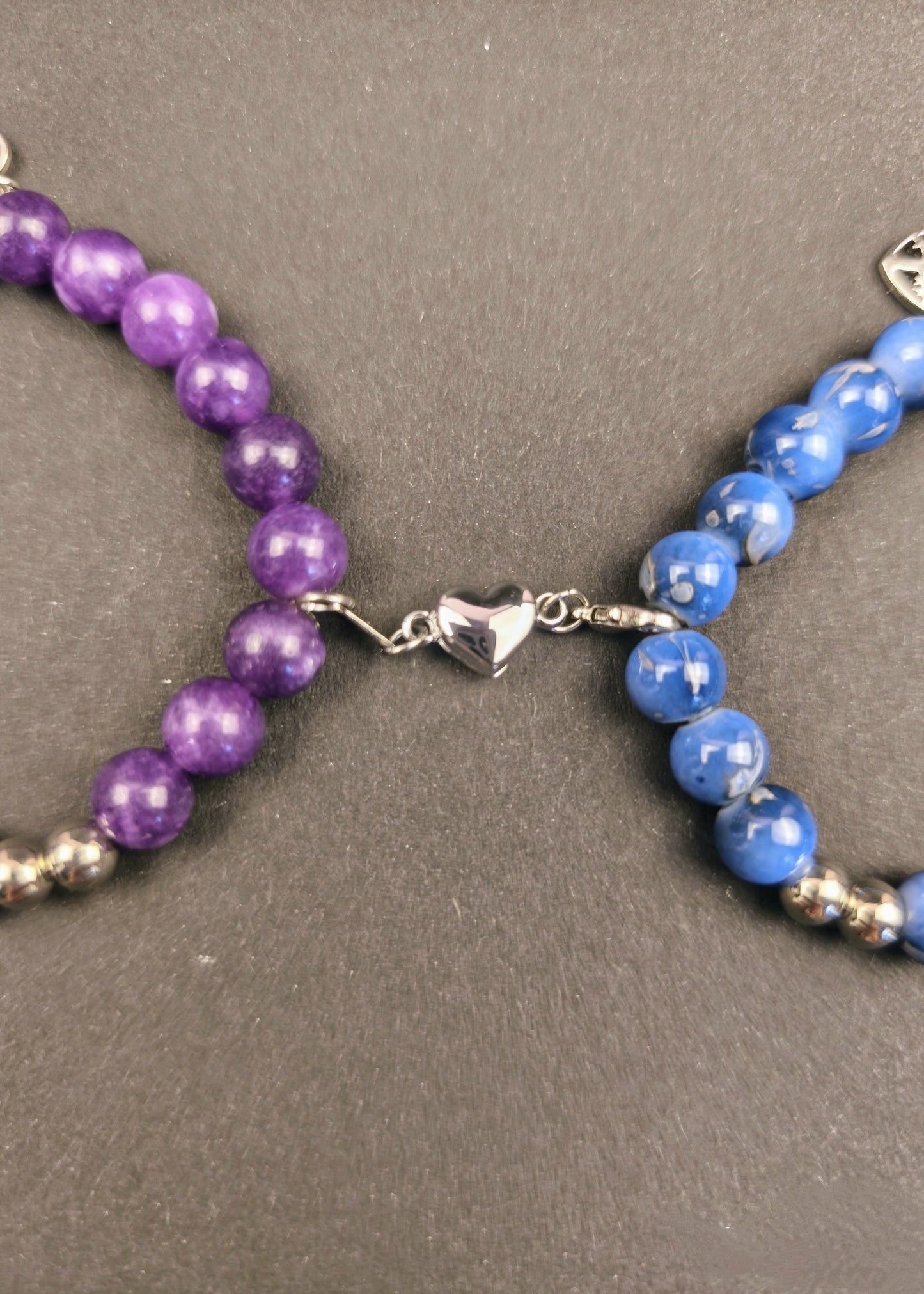 Magnetische Umarmung