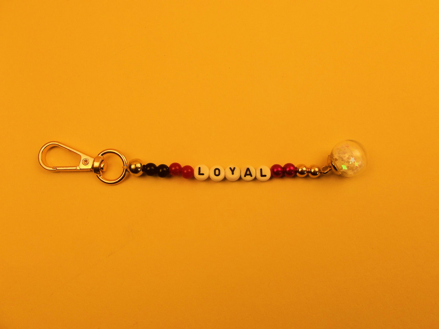 „Trag, was dich stärkt – Soul Charms für Herz, Mut und Magie.“